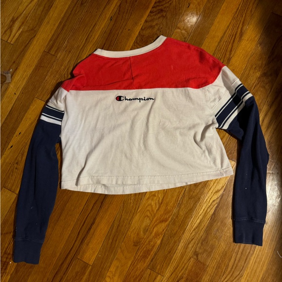 Vintage Champion crop sweater - Picture 2 of 4